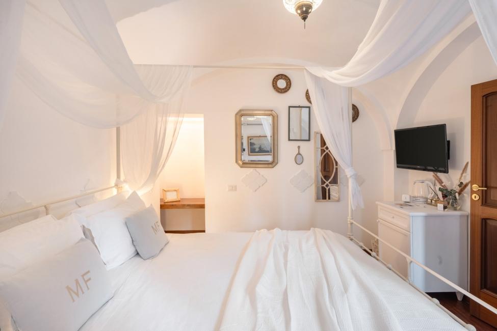 White Double Room-2